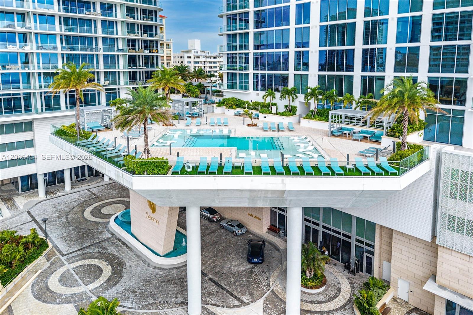 153 N Seabreeze Boulevard