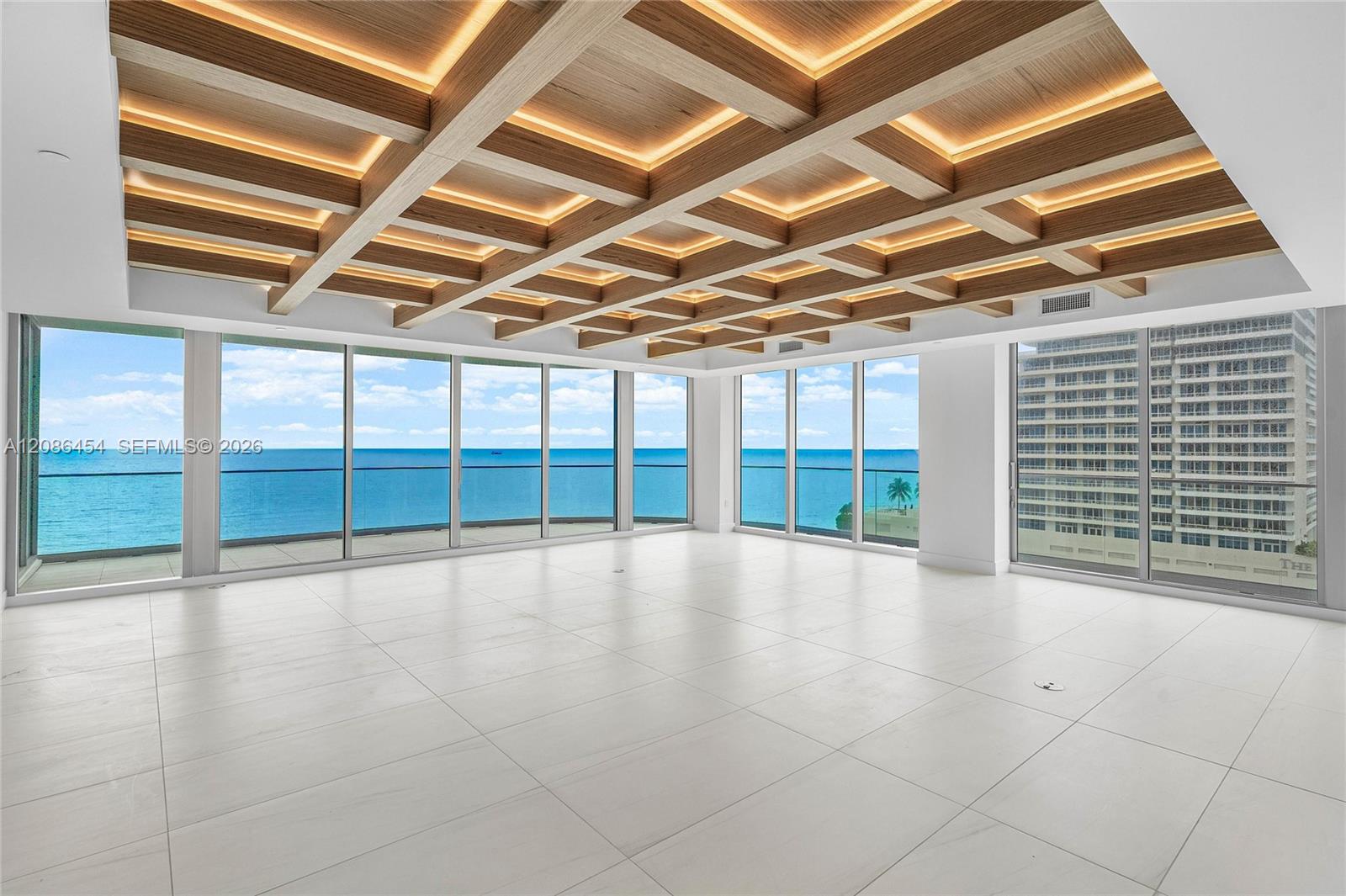 153 N Seabreeze Boulevard