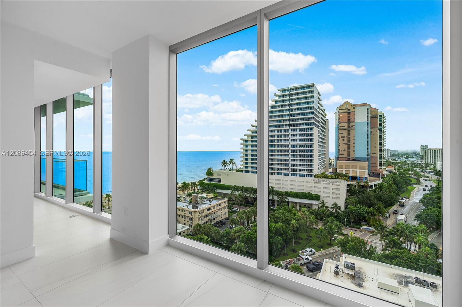 153 N Seabreeze Boulevard