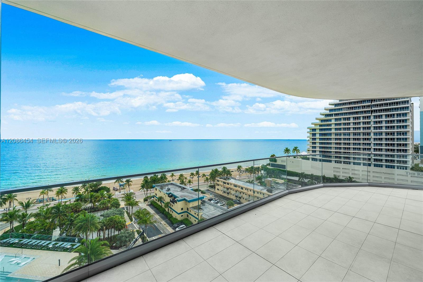 153 N Seabreeze Boulevard