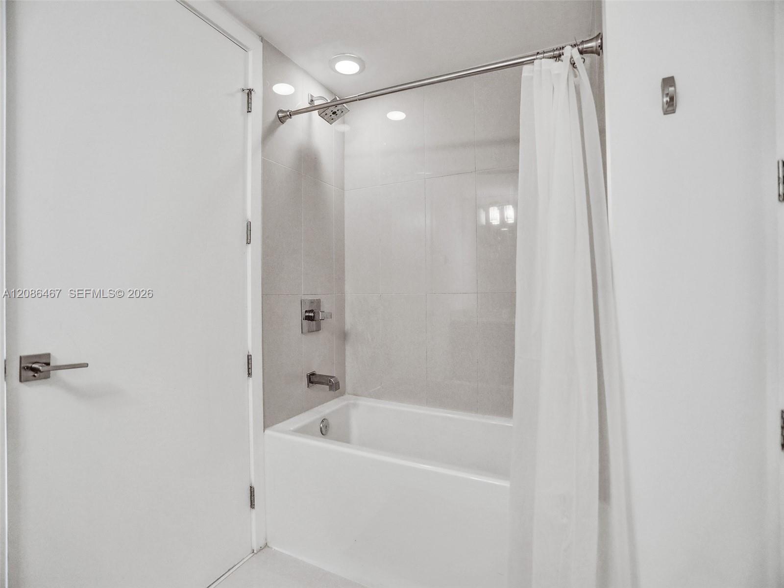 5252 NW 85th Avenue