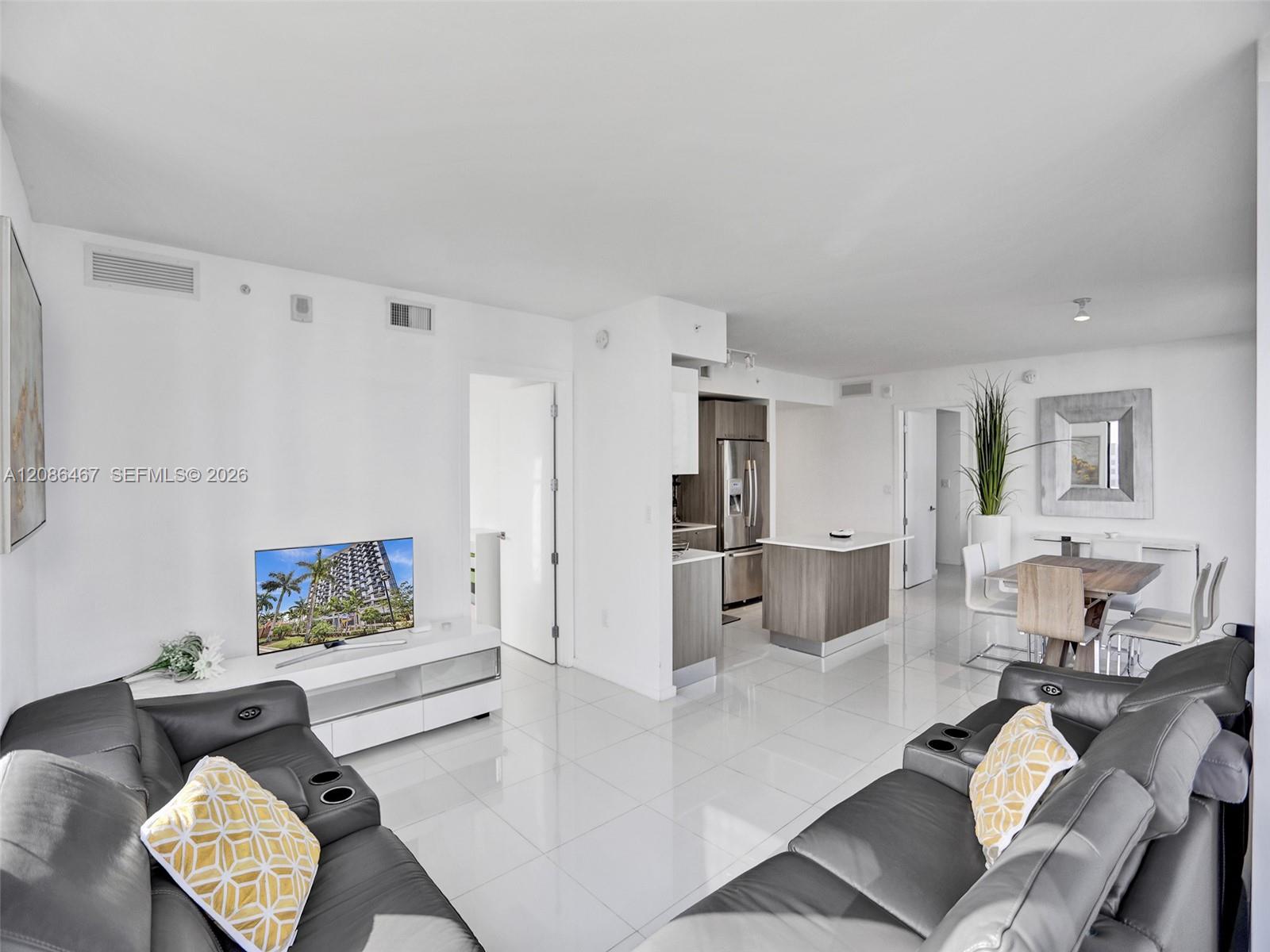 5252 NW 85th Avenue