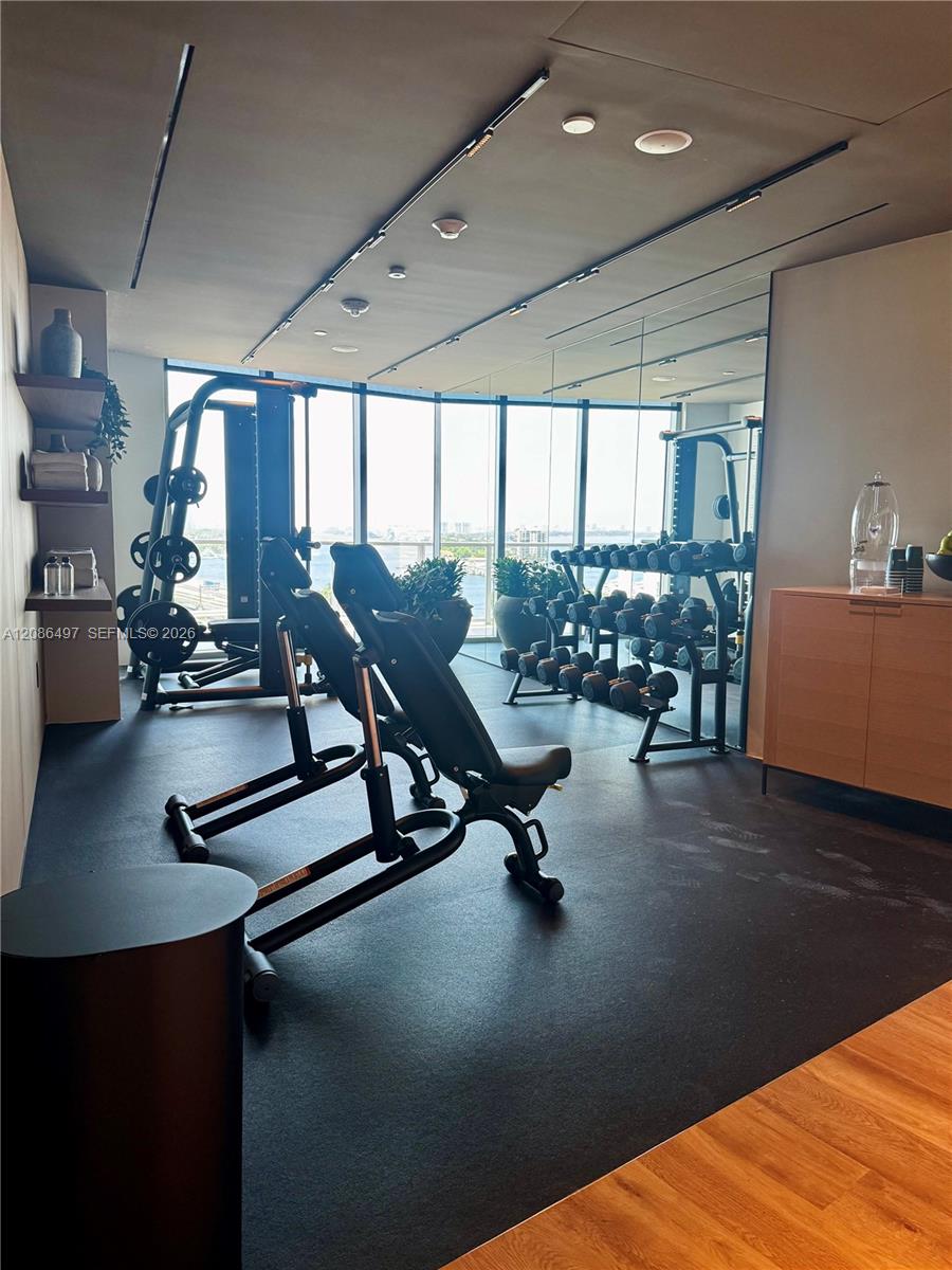 1400 Biscayne Boulevard gallery image #32