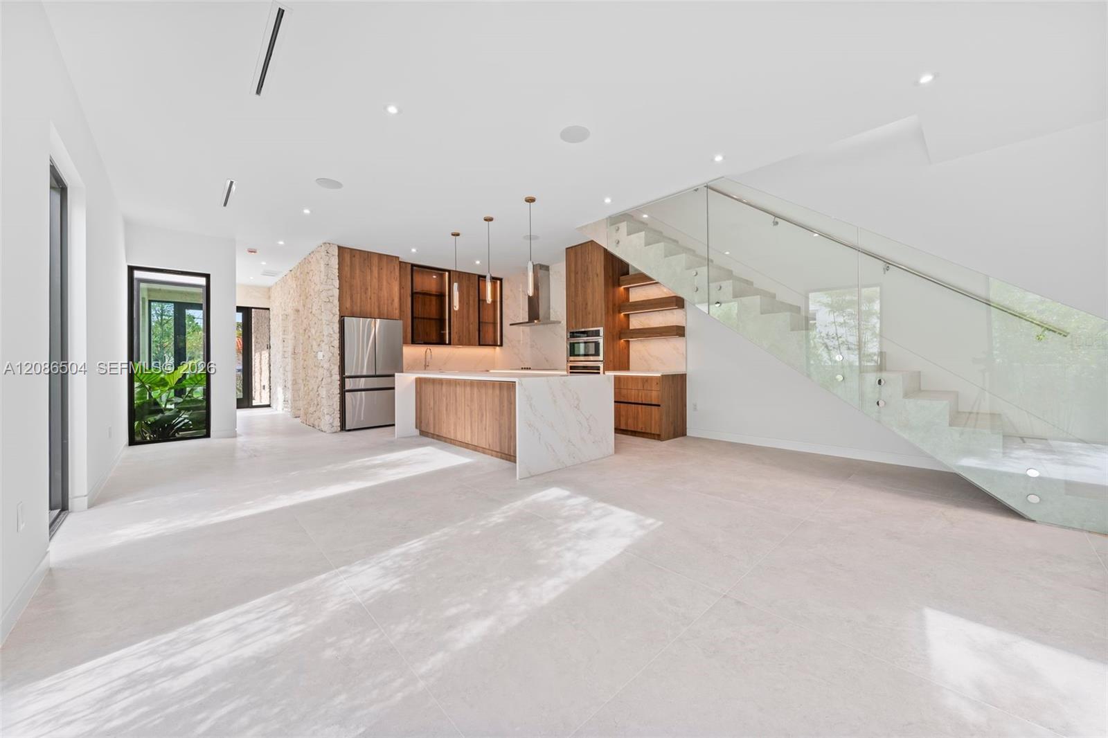 3322 SW 23 Street