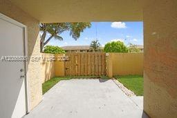 600 NW 214th Street