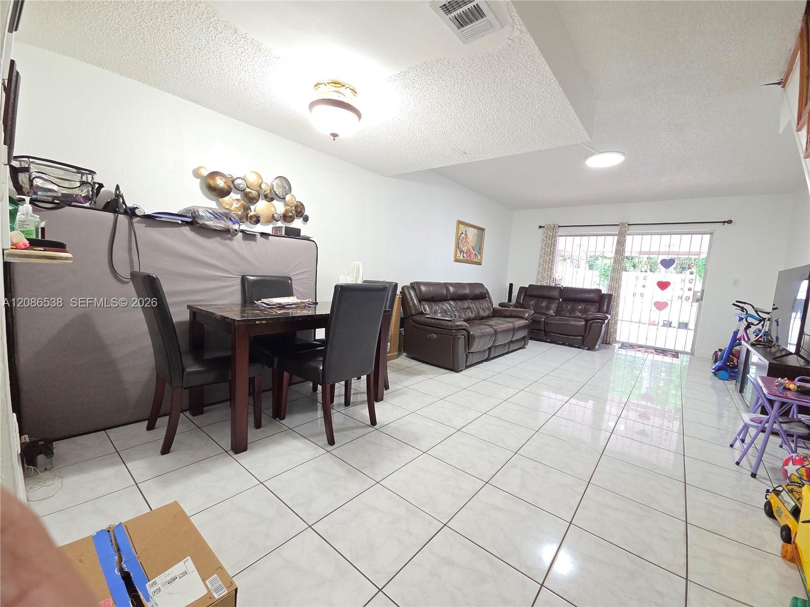1784 W 56th Terrace