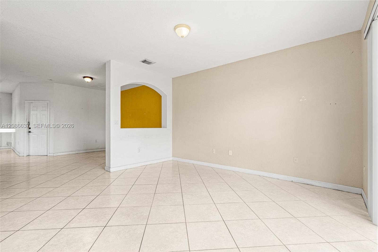 11401 NW 76th Terrace