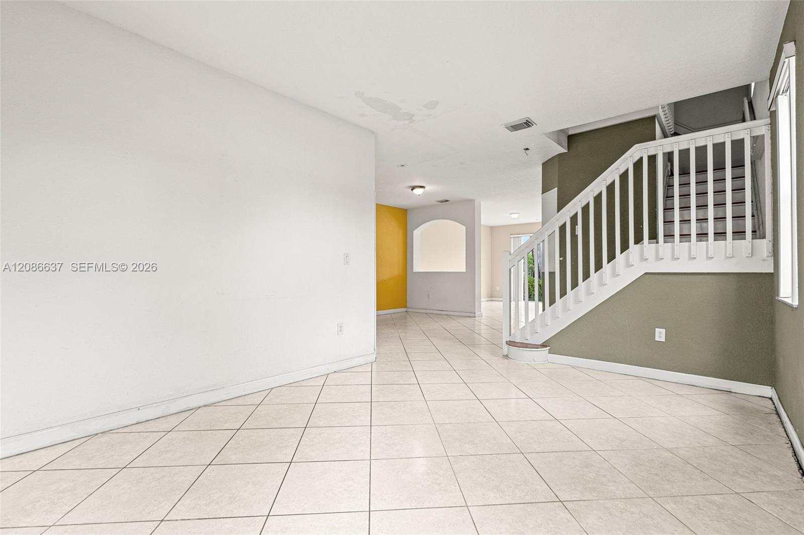 11401 NW 76th Terrace
