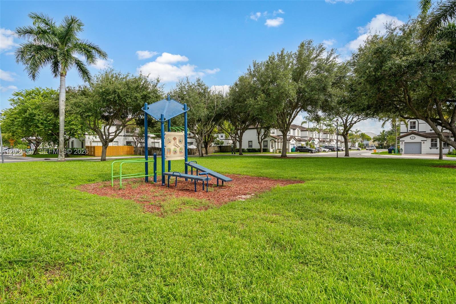 11401 NW 76th Terrace
