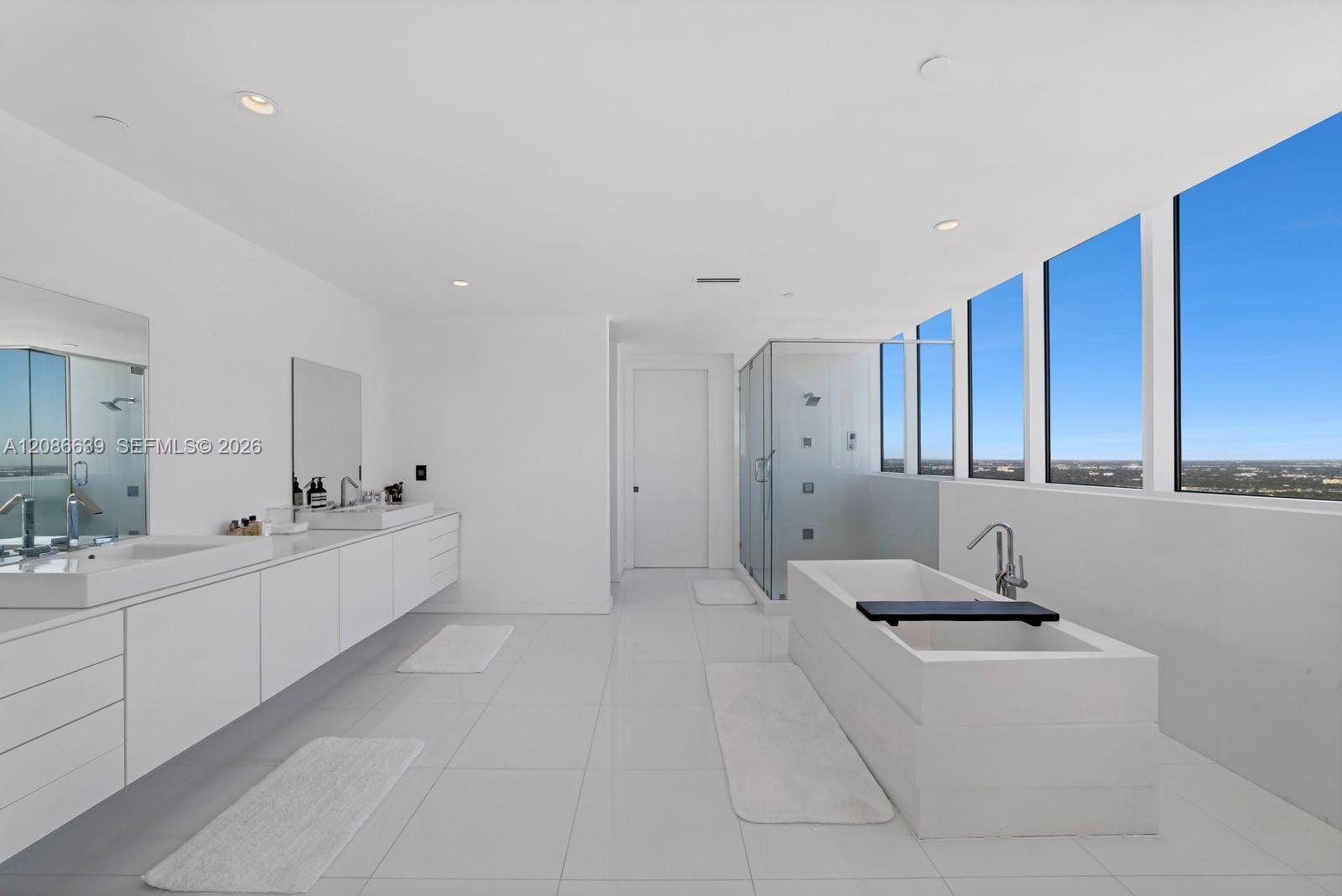 2020 N Bayshore Drive