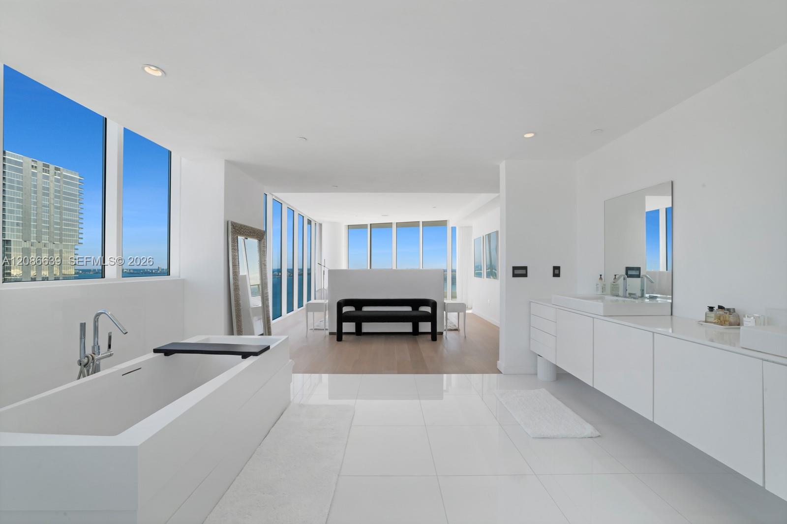 2020 N Bayshore Drive