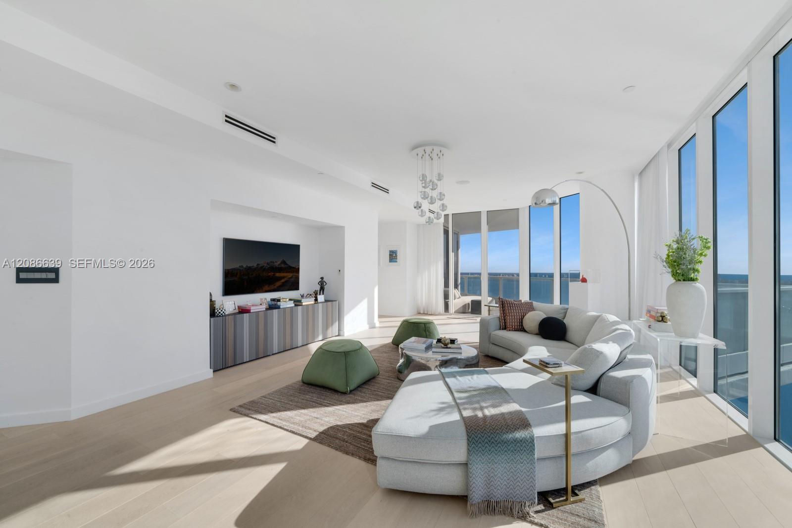 2020 N Bayshore Drive