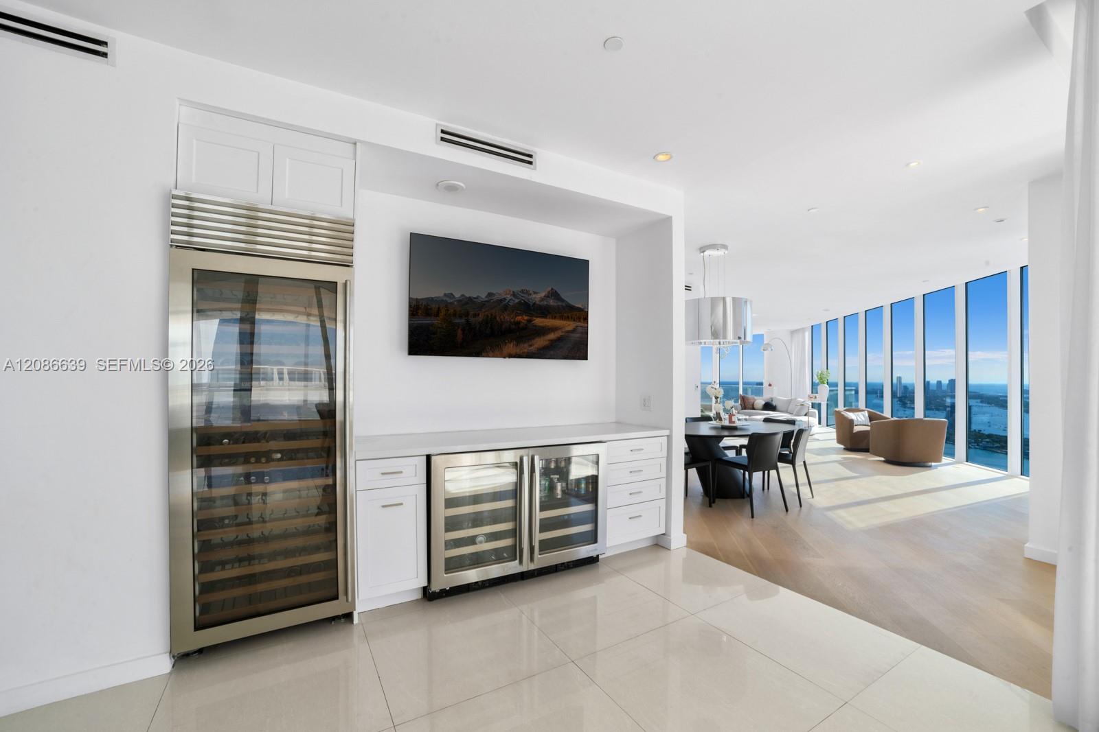 2020 N Bayshore Drive