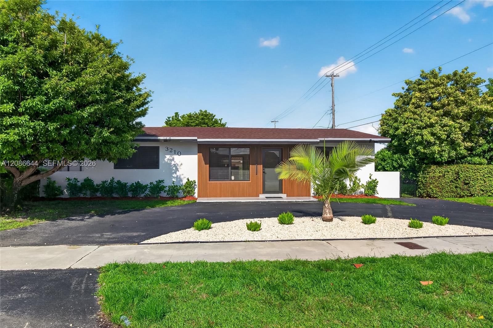 3210 SW 94th Court