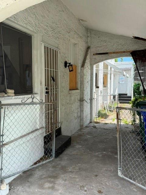 3322 SW 9th Street