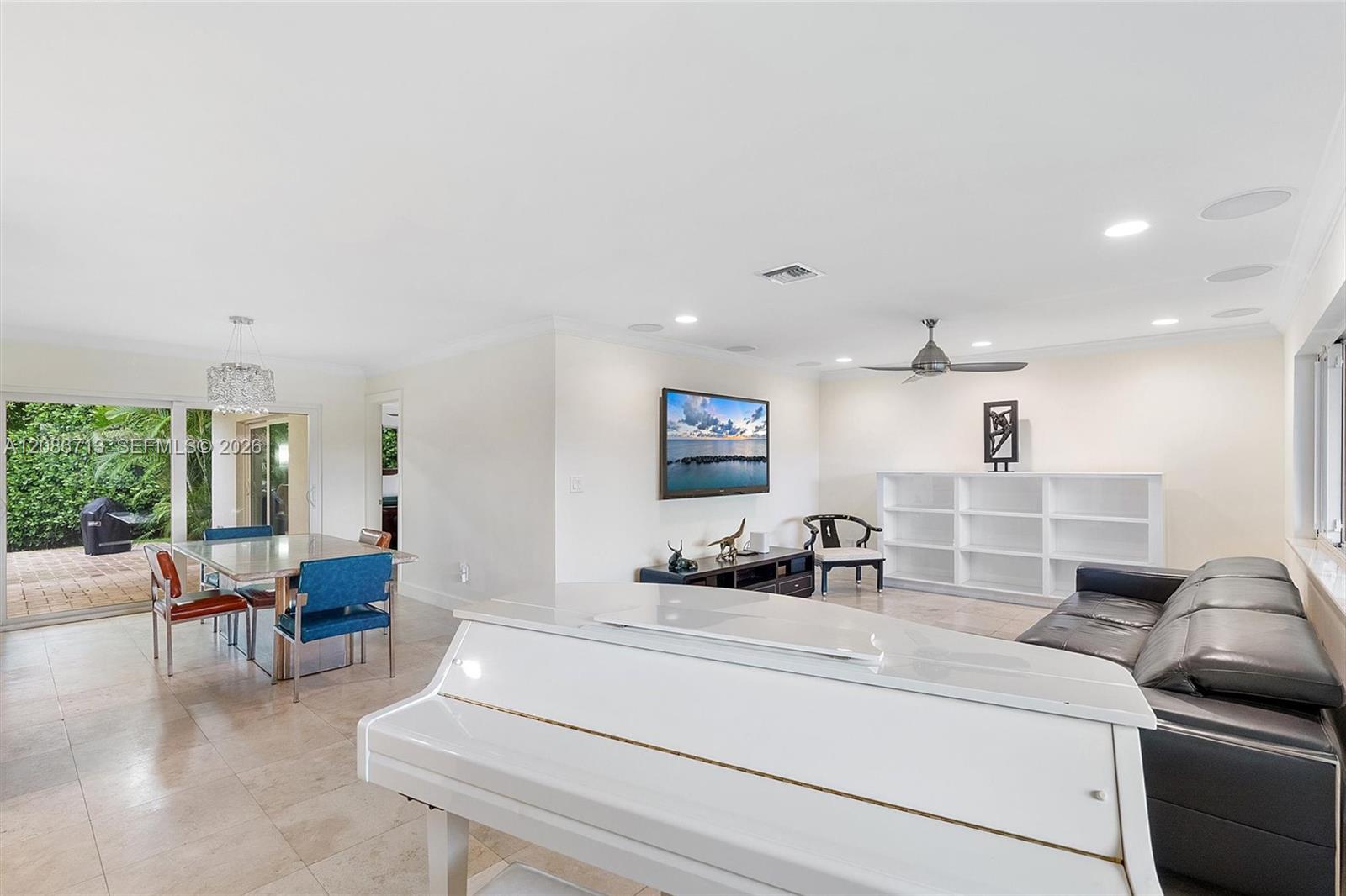 7111 Bamboo Street
