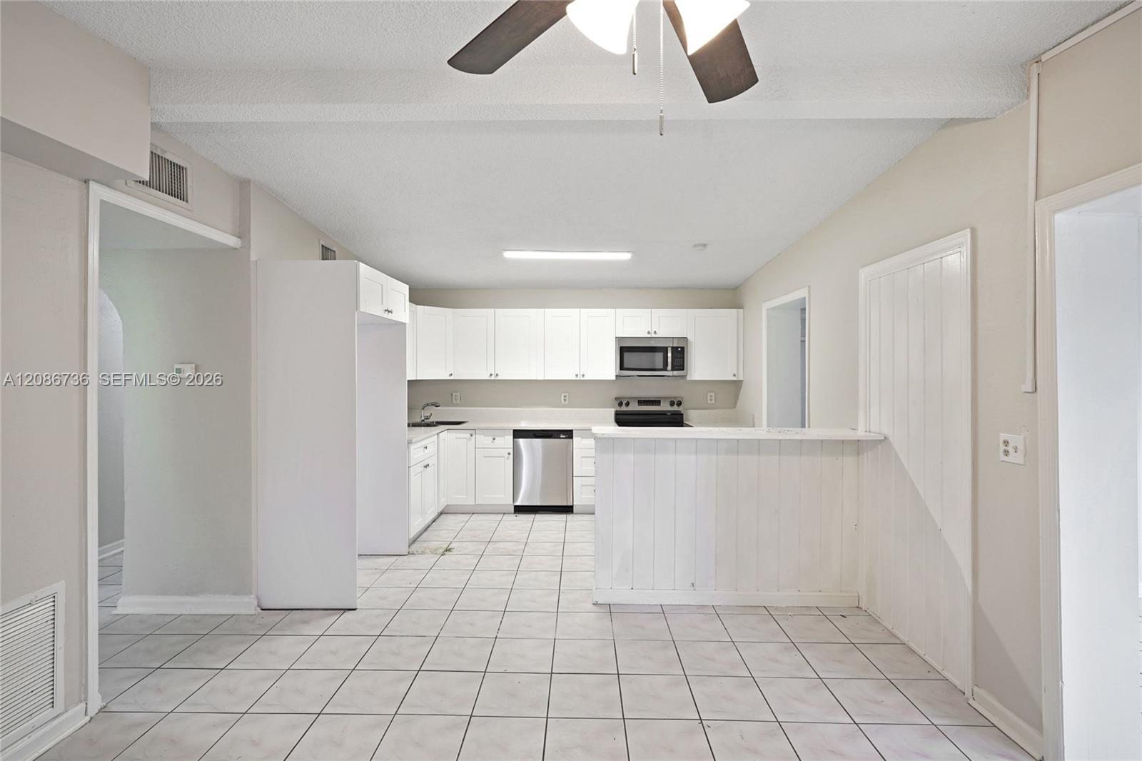5618 Cinnamon Drive