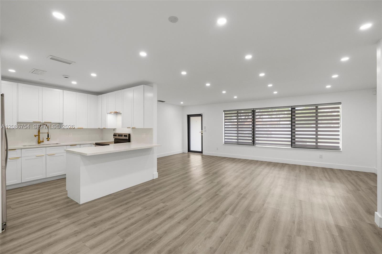 8253 W 14th Court