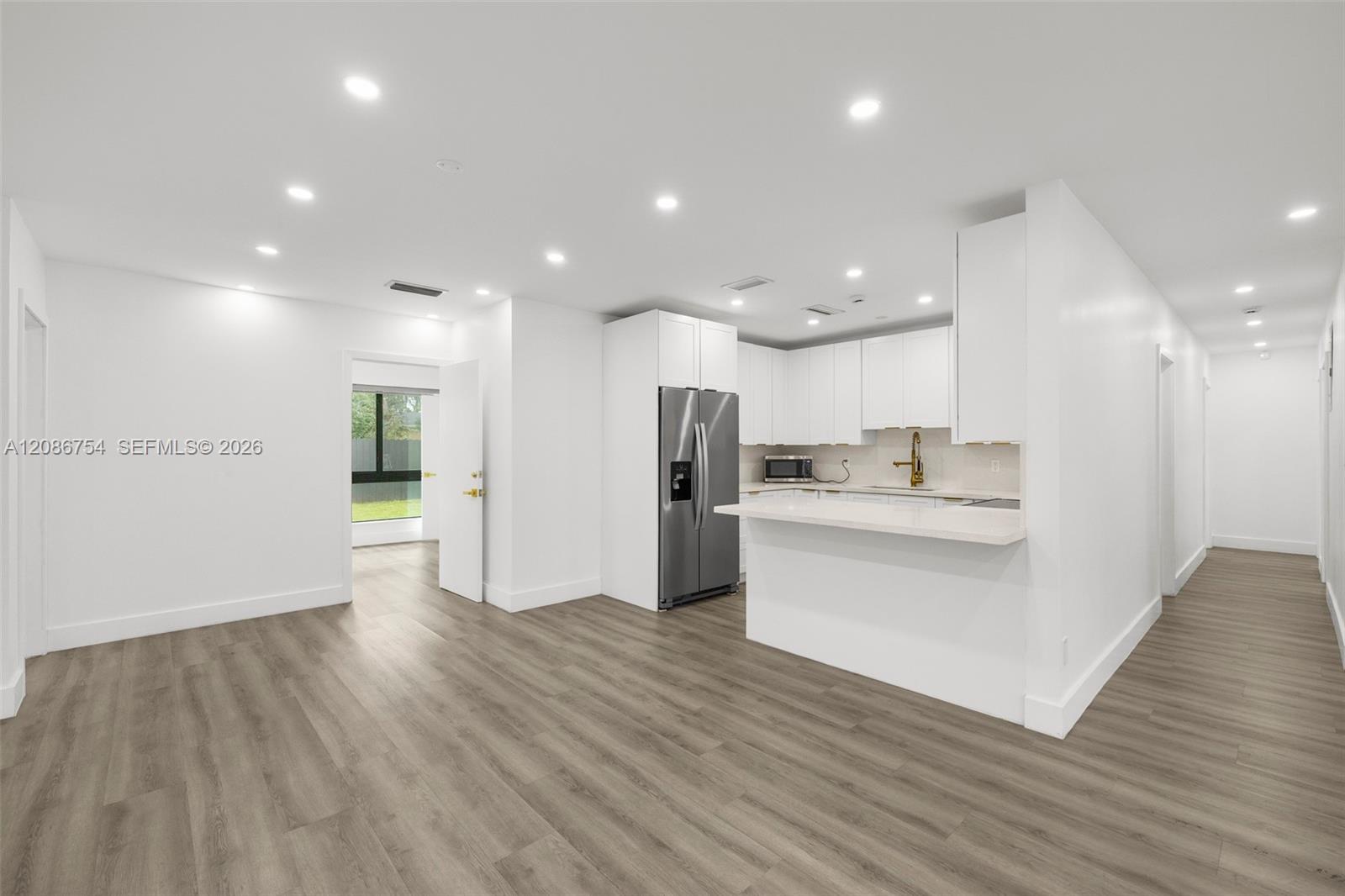 8253 W 14th Court