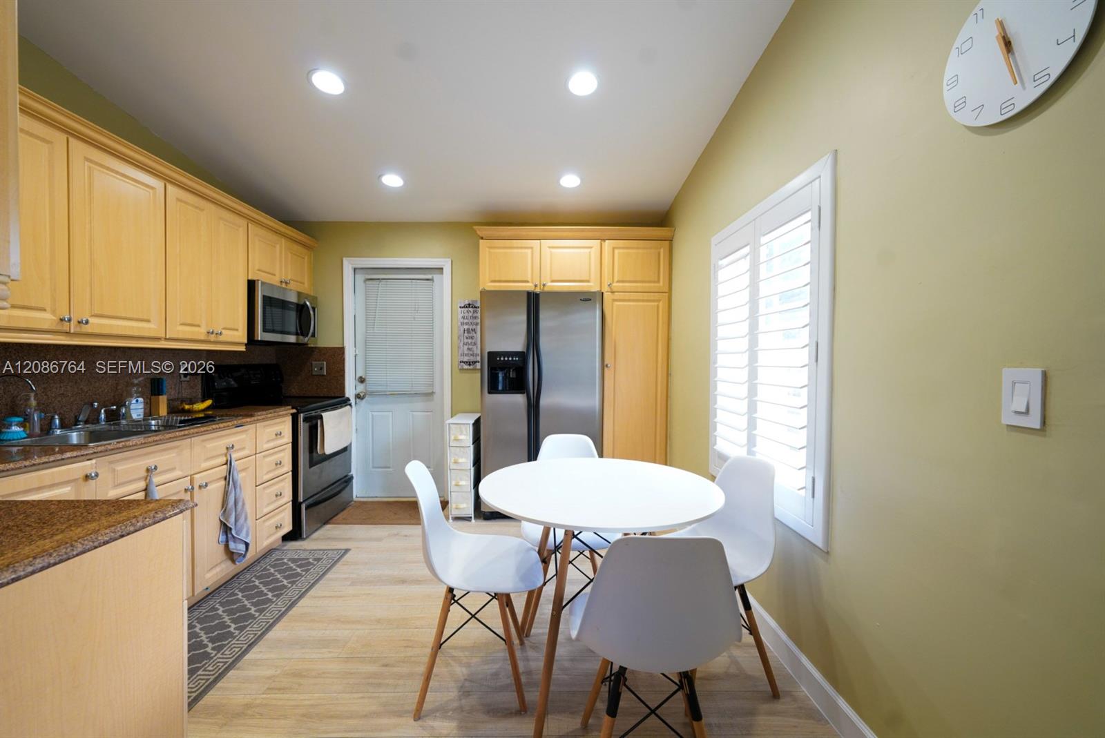 358 E 45th Street