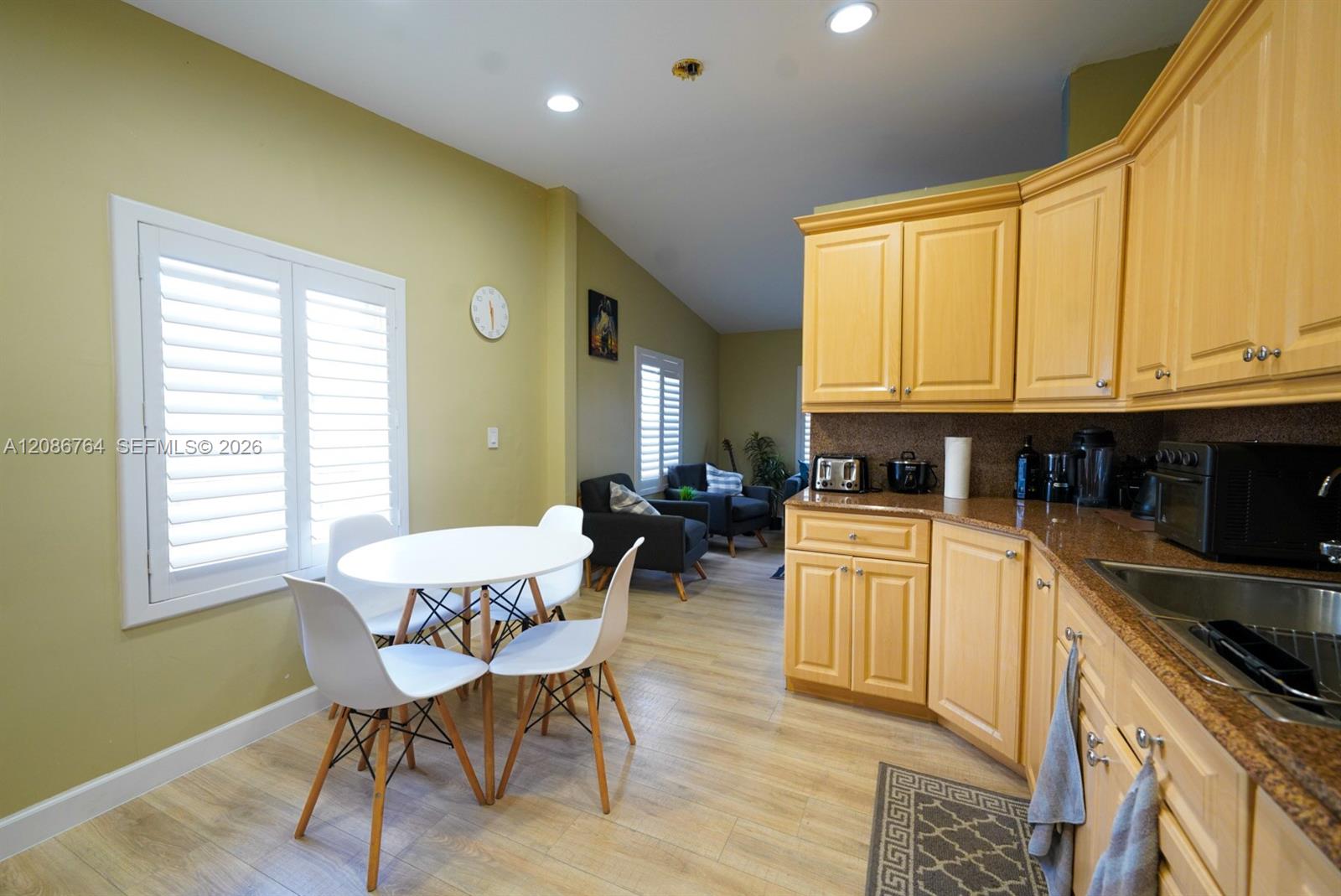358 E 45th Street