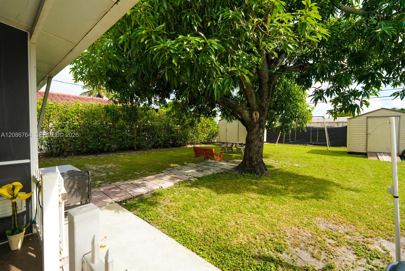 358 E 45th Street