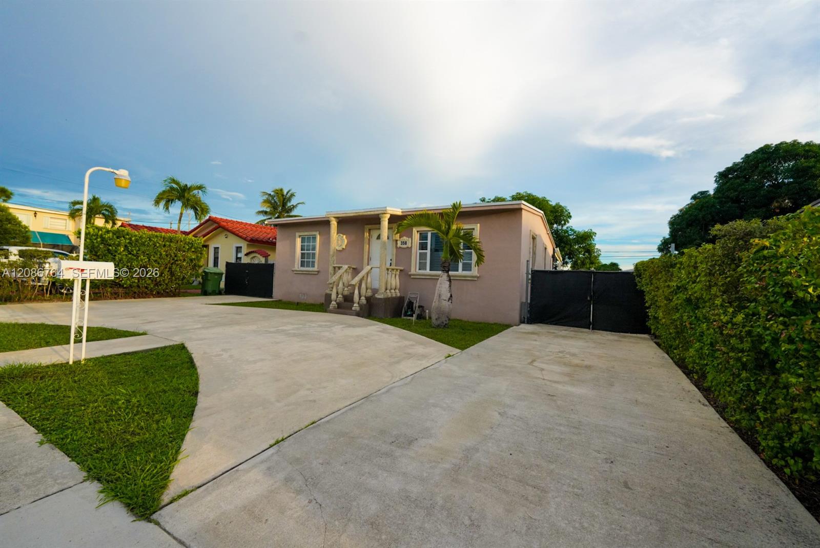358 E 45th Street