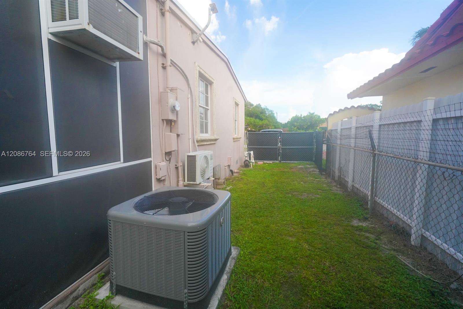 358 E 45th Street