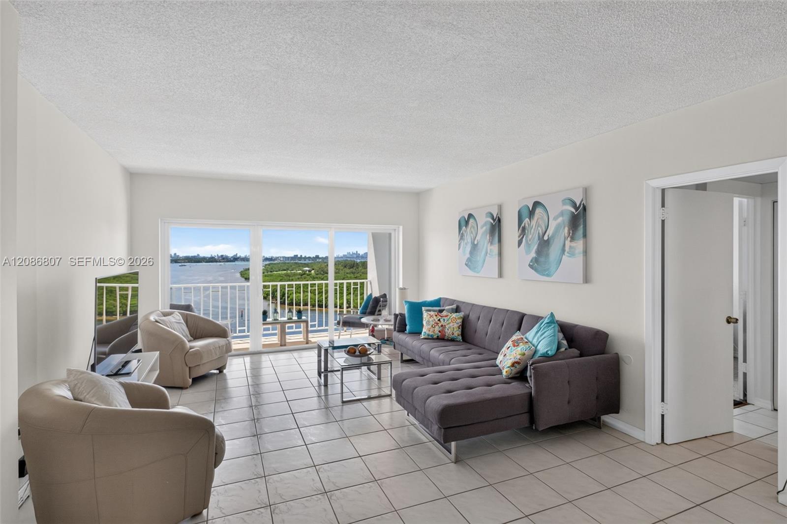 500 Bayview Drive