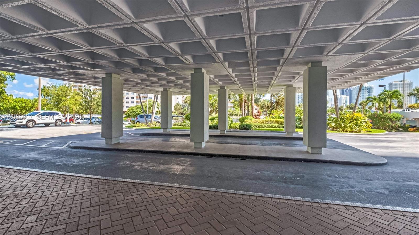 500 Bayview Drive