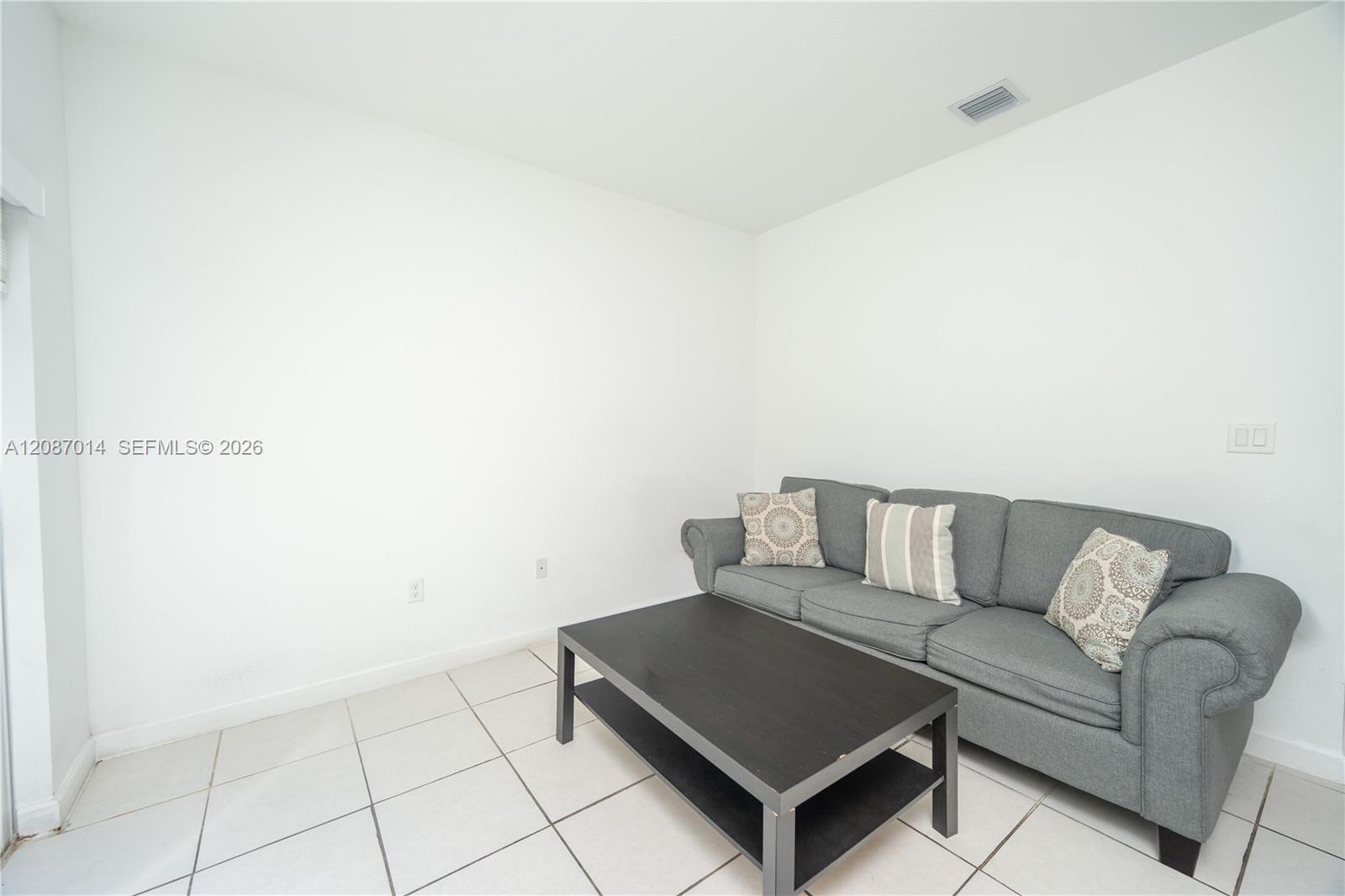 1231 SE 27th Terrace