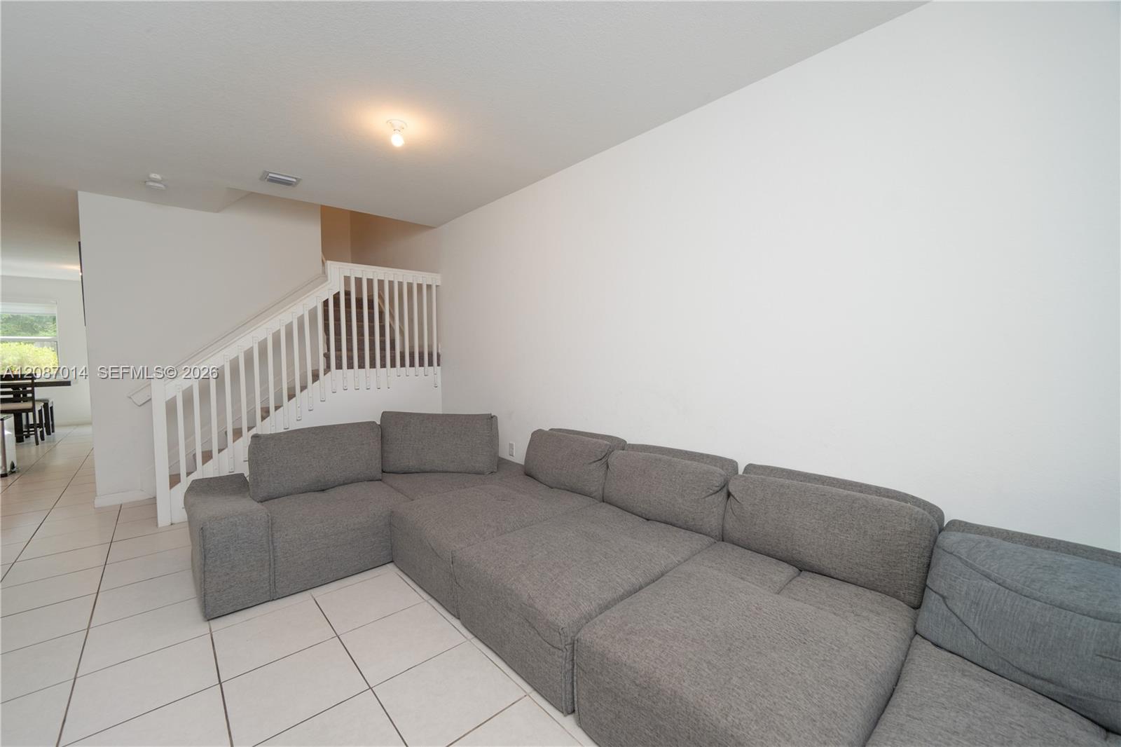 1231 SE 27th Terrace