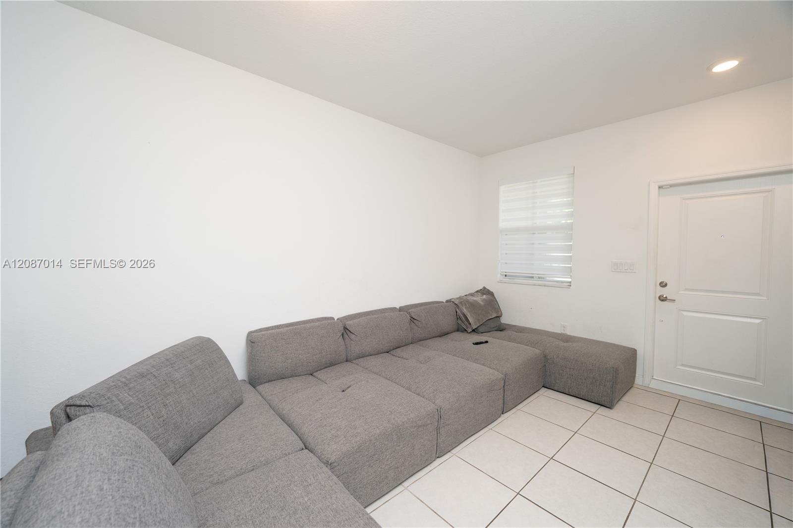 1231 SE 27th Terrace