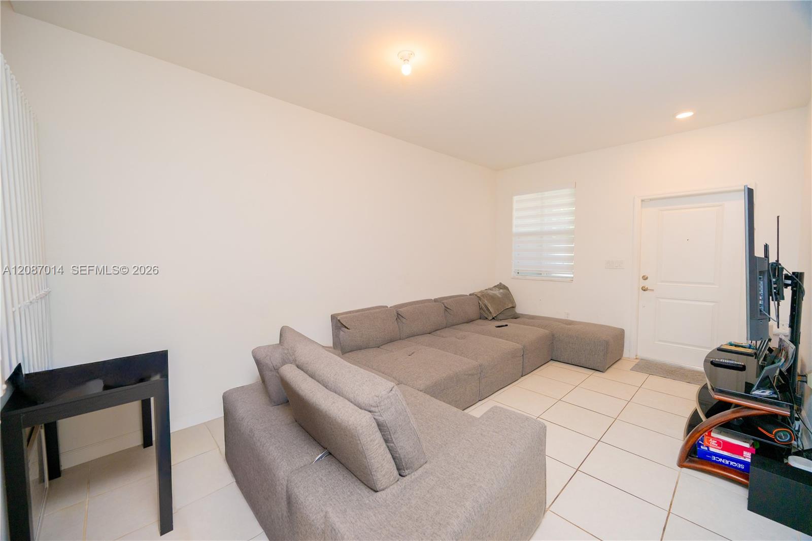 1231 SE 27th Terrace