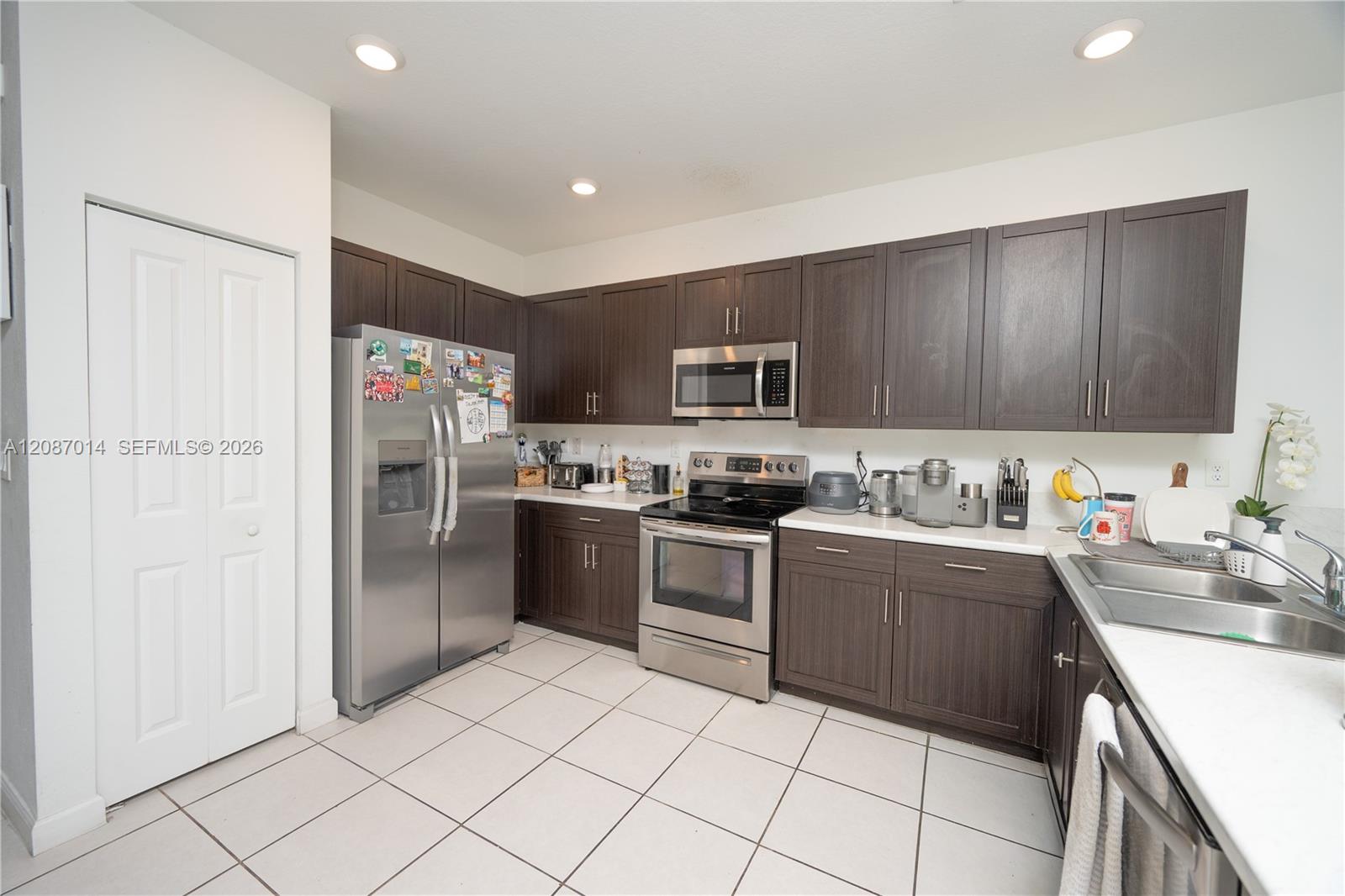 1231 SE 27th Terrace