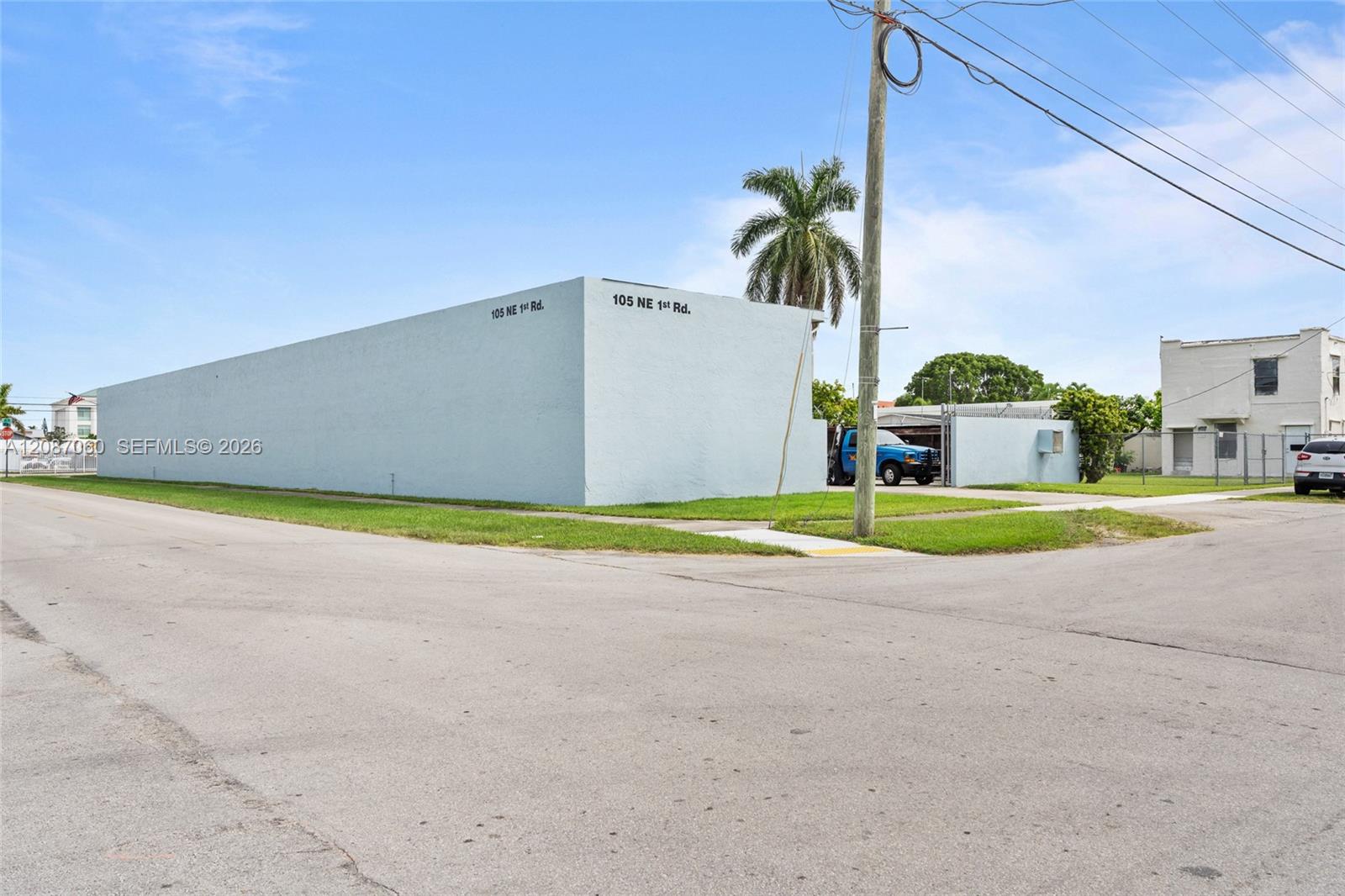 105 NE 1st Road