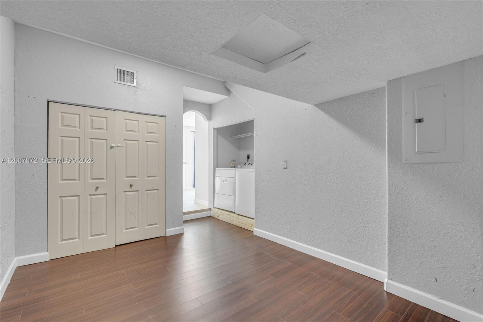 4873 NW 107th Path