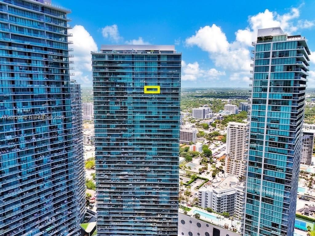 650 NE 32nd Street