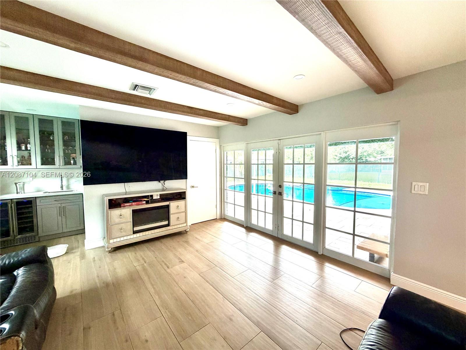 580 NW 66th Avenue