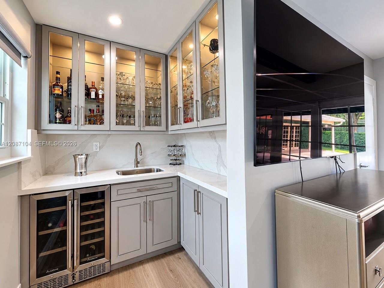 580 NW 66th Avenue