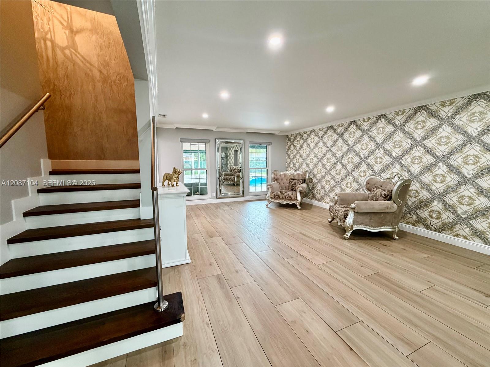 580 NW 66th Avenue