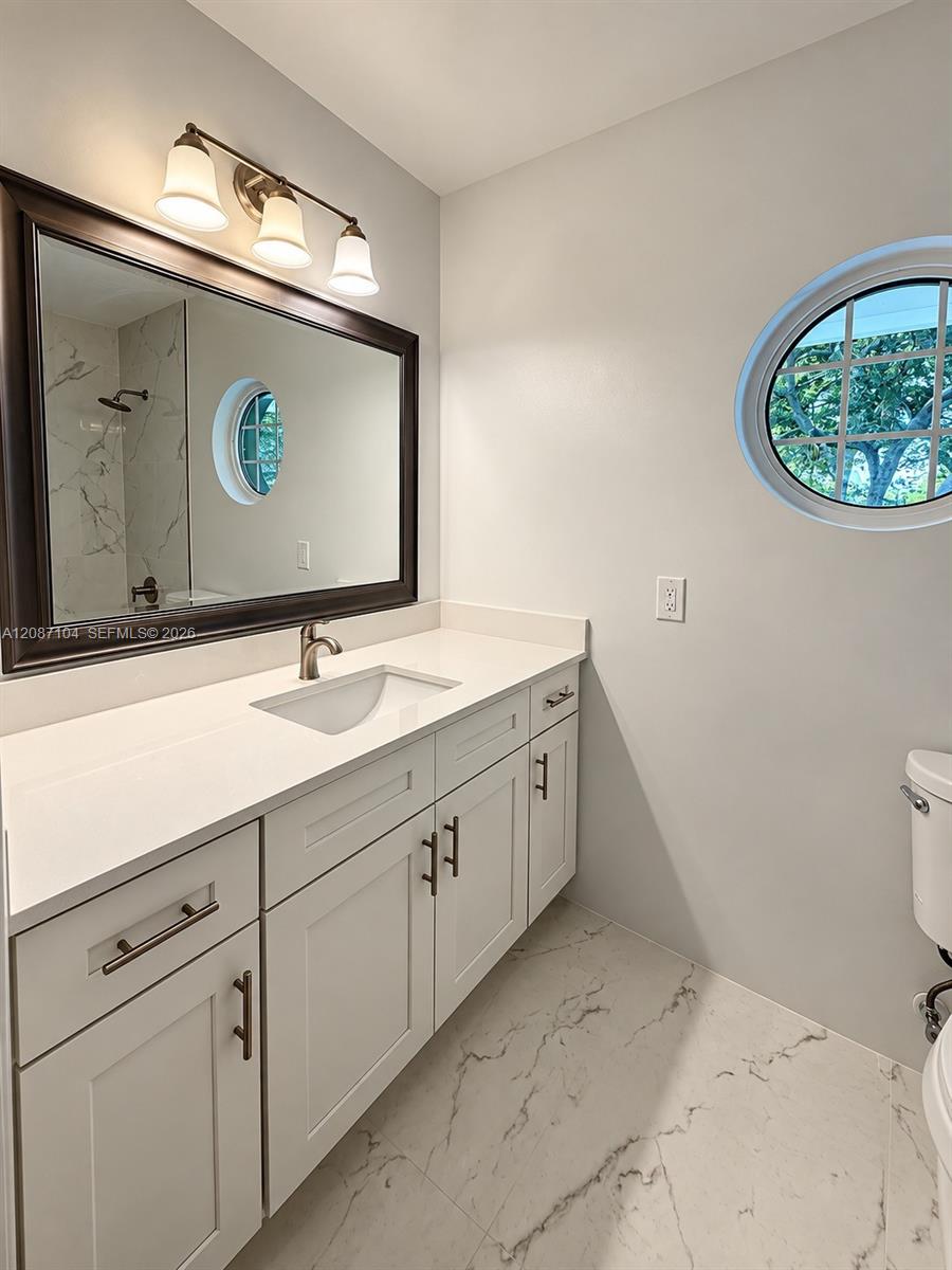 580 NW 66th Avenue