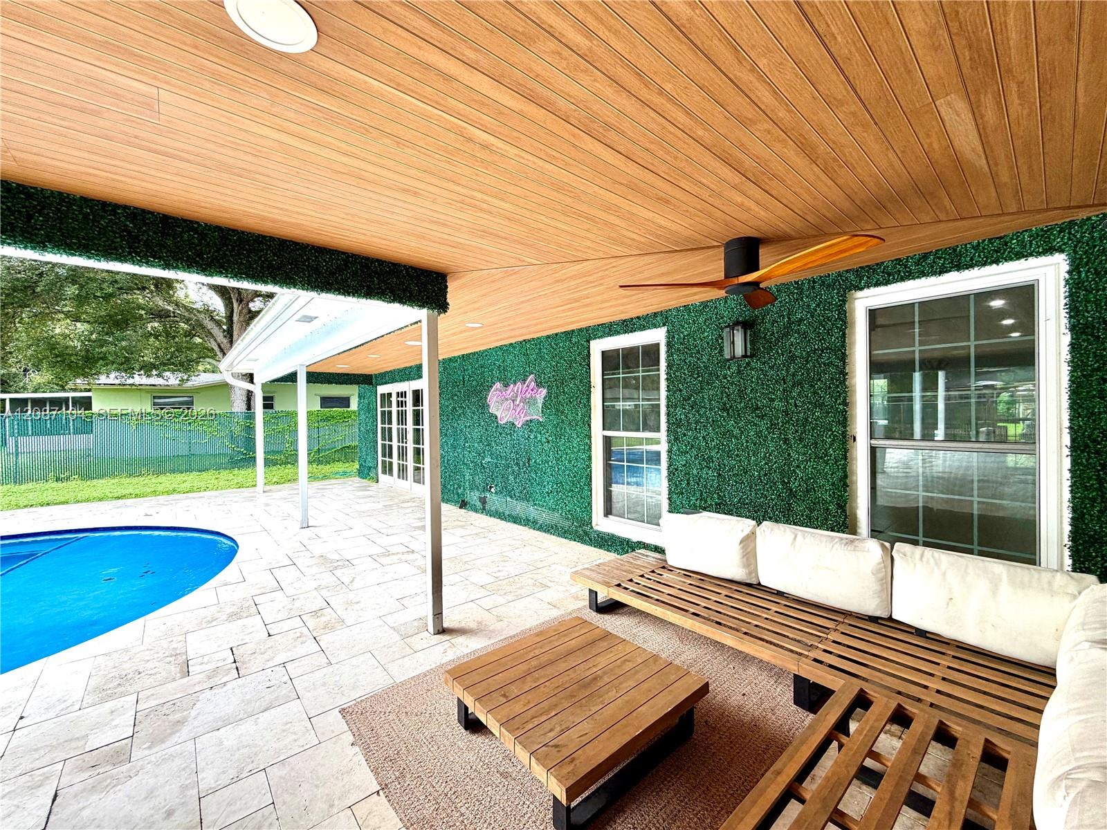 580 NW 66th Avenue