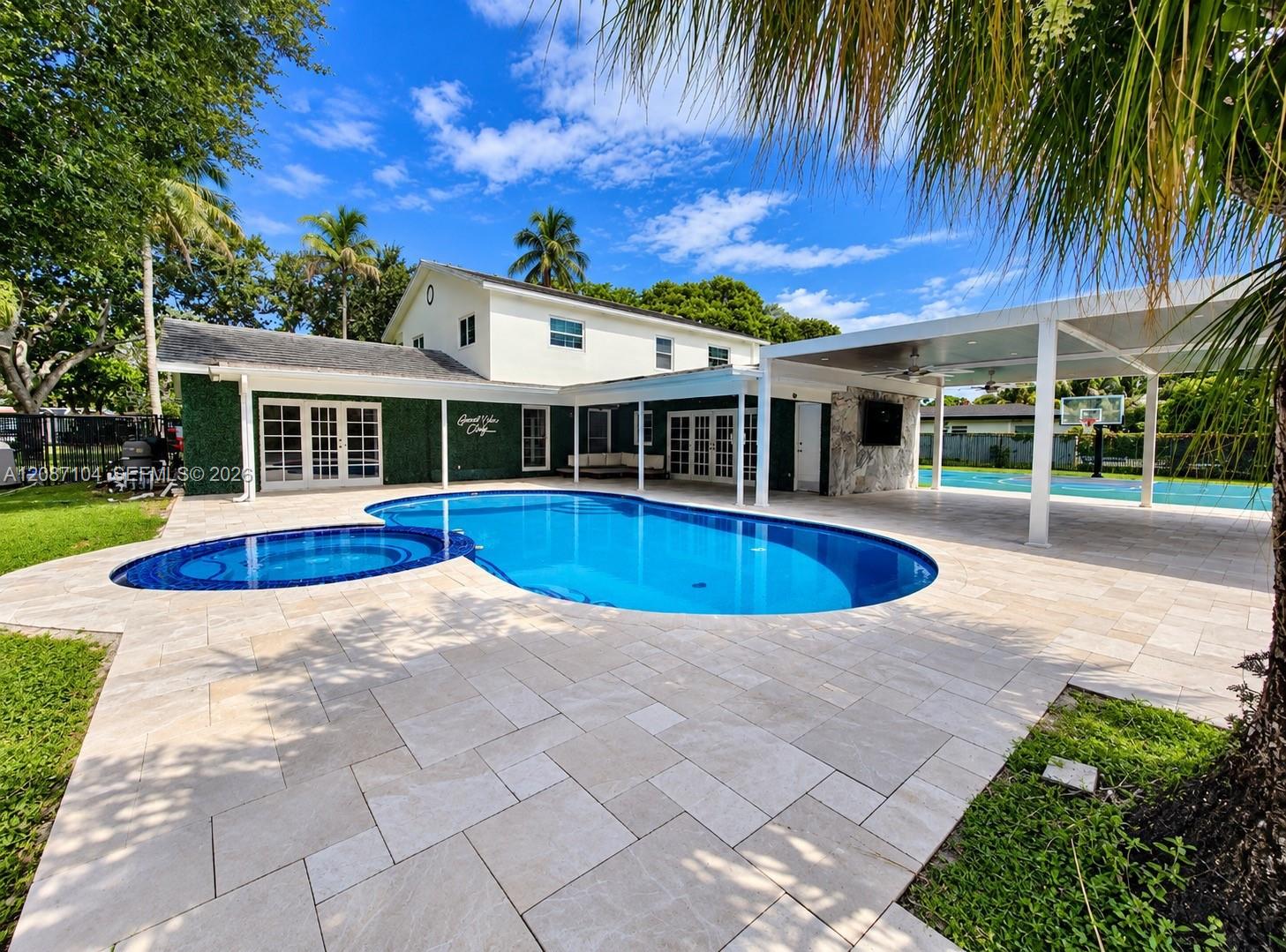 580 NW 66th Avenue