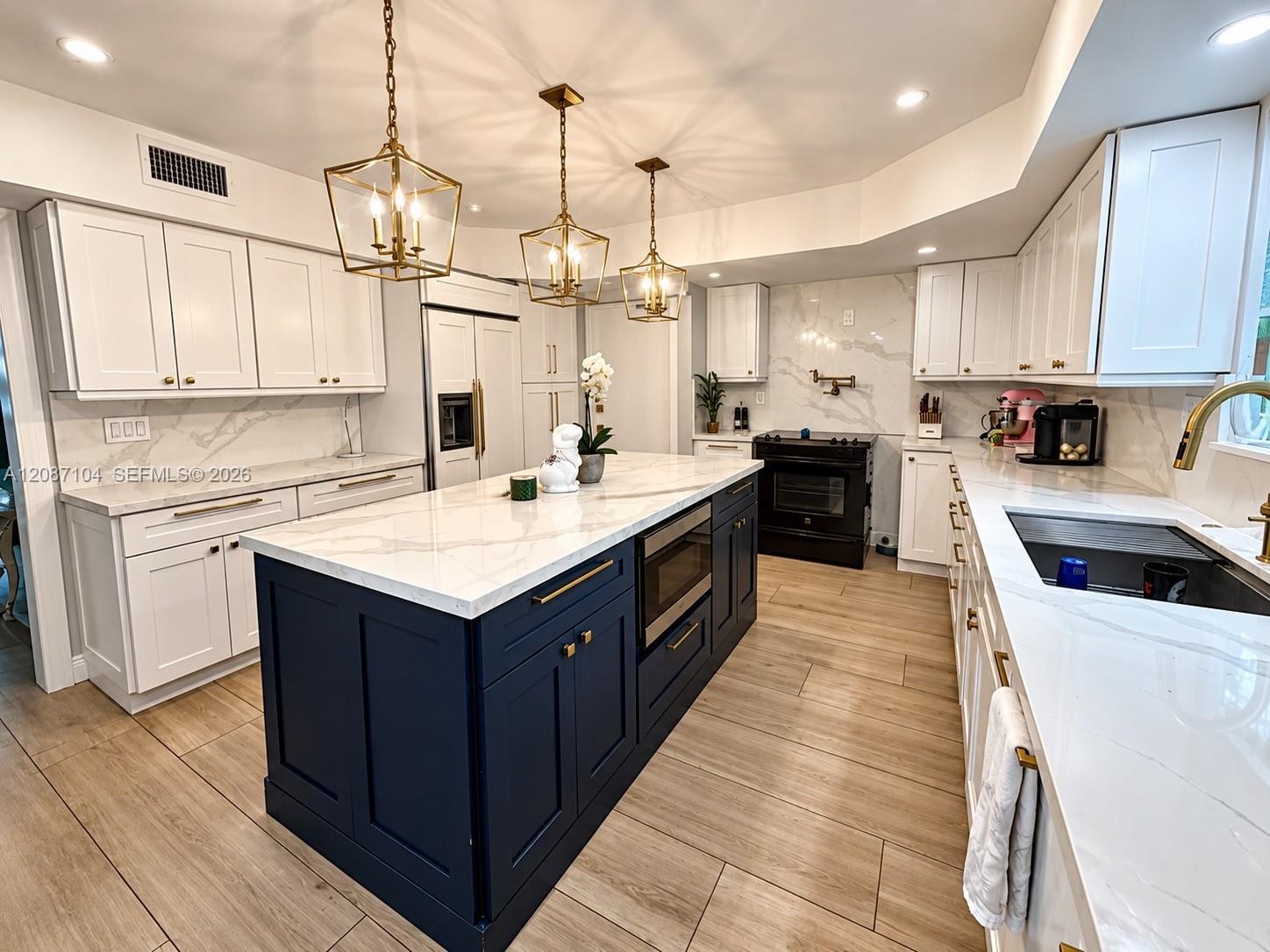 580 NW 66th Avenue