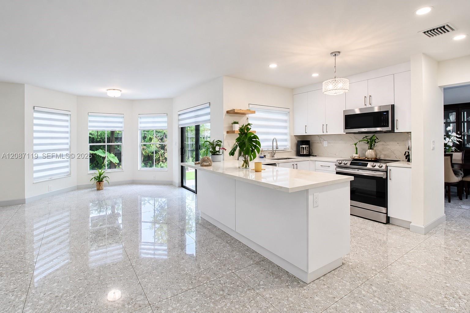 13041 NW 11th Terrace