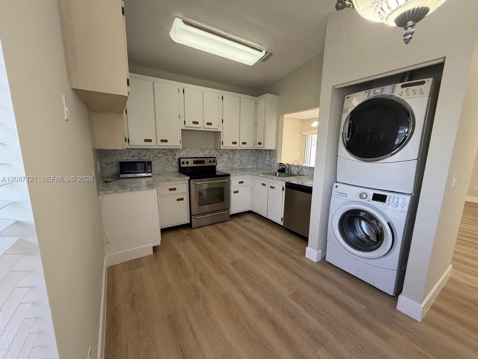6705 SW 152nd Place