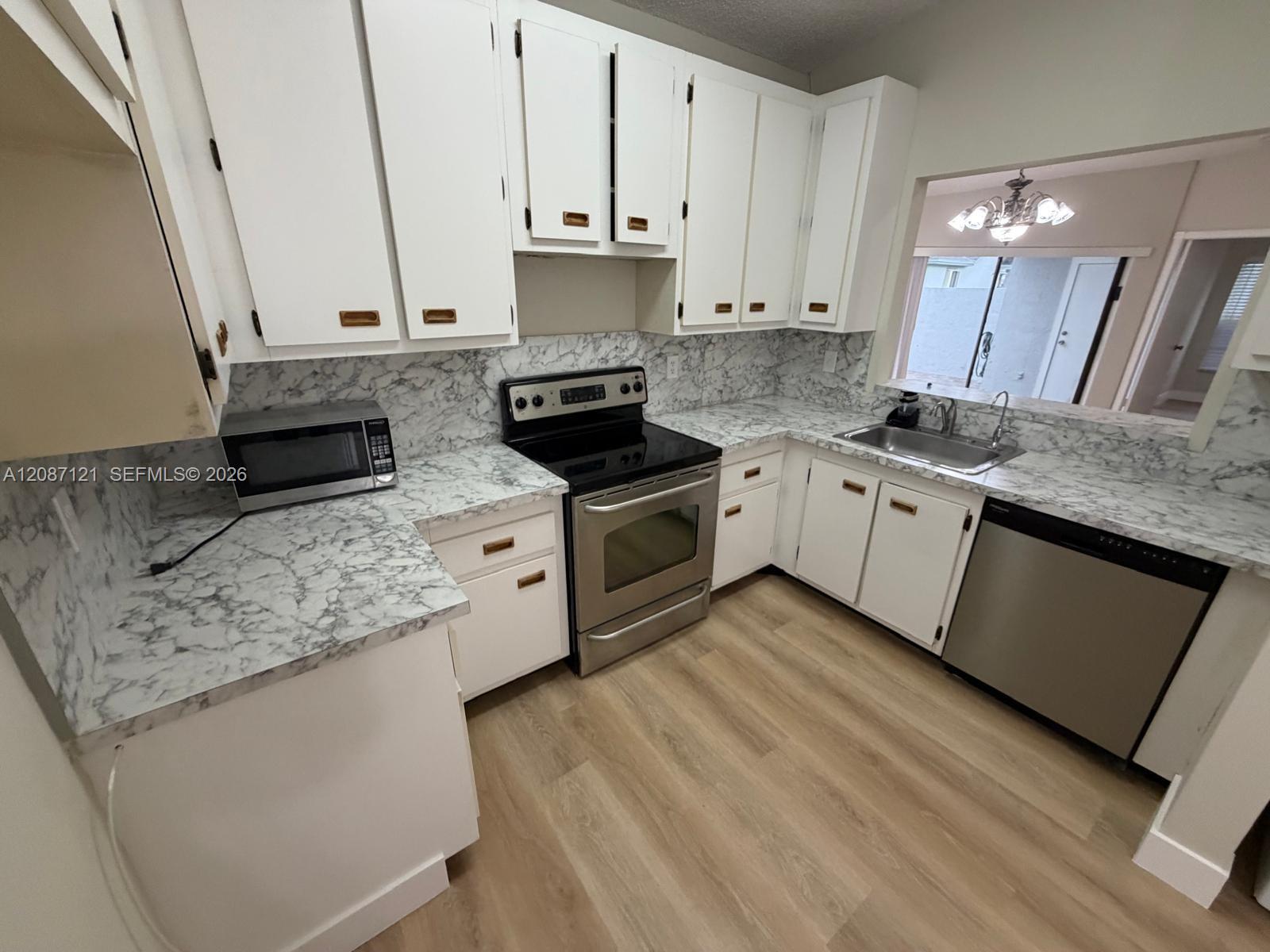 6705 SW 152nd Place