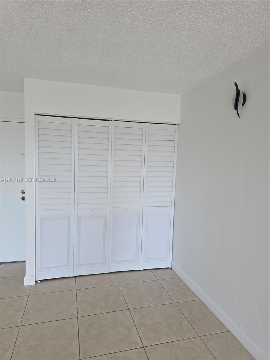 9310 Fontainebleau Boulevard
