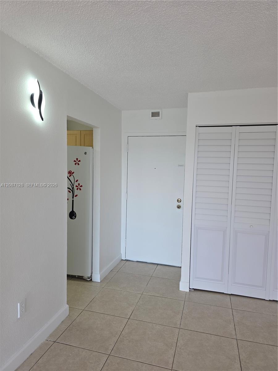 9310 Fontainebleau Boulevard
